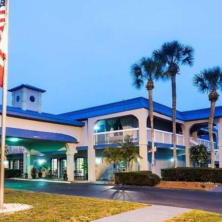 Quality Inn Tampa Lake Magdalene Dış mekan fotoğraf
