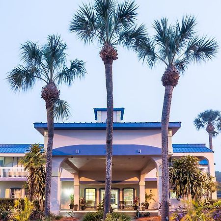 Quality Inn Tampa Lake Magdalene Dış mekan fotoğraf