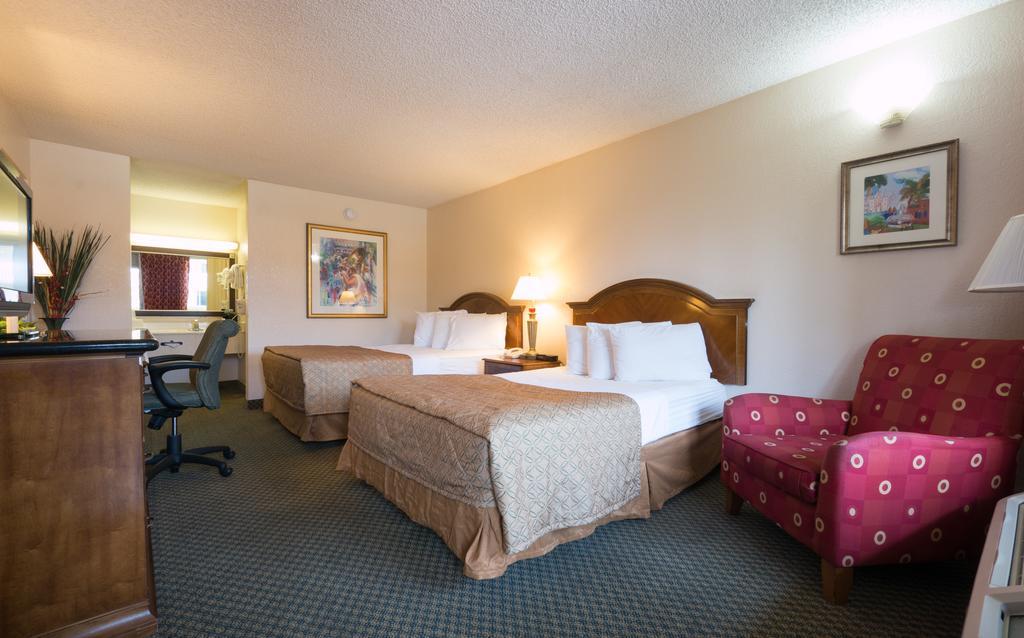 Quality Inn Tampa Lake Magdalene Dış mekan fotoğraf
